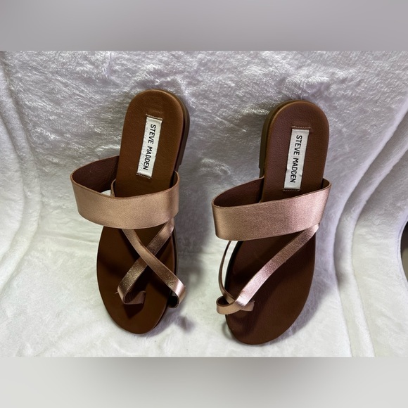 Steve Madden Athens rose gold sandals size 8.5  Athens Strappy Flat Faux Leather - Picture 7 of 16